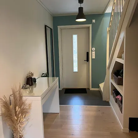 Βίλα - Home, Close To Airport And The *