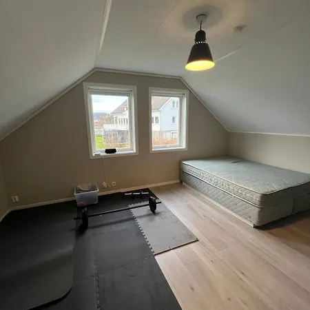 Βίλα - Home, Close To Airport And The *