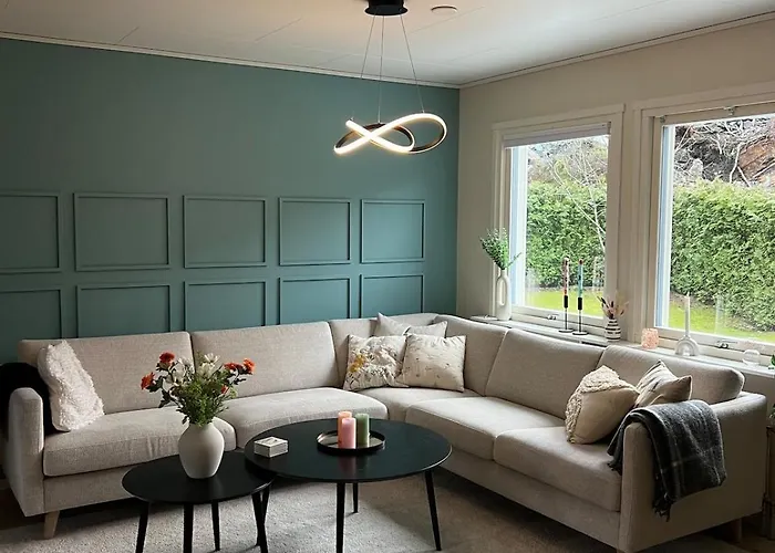 - Home, Close To Airport And The برغن