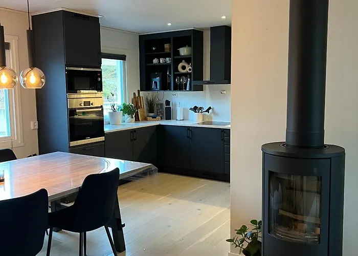 فيلة - Home, Close To Airport And The برغن